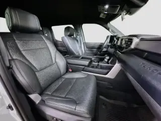 Toyota Tundra 2025 4x2 SR5 4dr CrewMax Cab Pickup SB