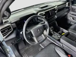 Toyota Tundra 2025 4x2 SR5 4dr CrewMax Cab Pickup SB