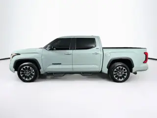 Toyota Tundra 2025 4x2 SR5 4dr CrewMax Cab Pickup SB