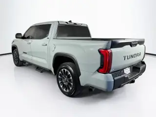 Toyota Tundra 2025 4x2 SR5 4dr CrewMax Cab Pickup SB