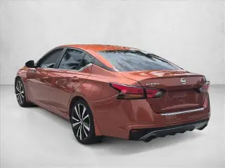 Nissan Altima 2021 2.5 SR Sedán 4 puertas