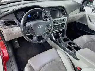 Hyundai SONATA 2017 Sport 4dr Sedán