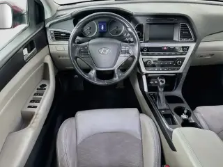 Hyundai SONATA 2017 Sport 4dr Sedán
