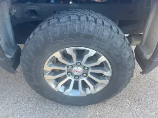 GMC Sierra 1500 2022 4x4 AT4 4dr Crew Cab 5.8 ft. SB