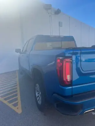 GMC Sierra 1500 2022 4x4 AT4 4dr Crew Cab 5.8 ft. SB