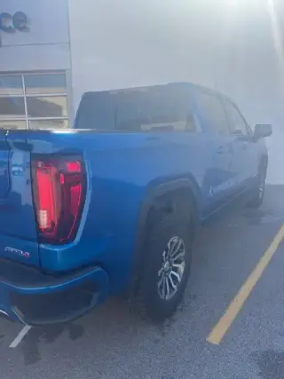 GMC Sierra 1500 2022 4x4 AT4 4dr Crew Cab 5.8 ft. SB