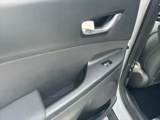 Hyundai KONA 2022 Limited Crossover de 4 puertas