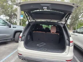 Lincoln Aviator 2023 AWD Reserve 4dr SUV