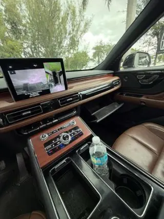 Lincoln Aviator 2023 AWD Reserve 4dr SUV