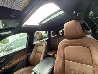 Lincoln Aviator 2023 AWD Reserve 4dr SUV