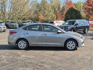 Hyundai ACCENT 2022 SE Sedán de 4 puertas