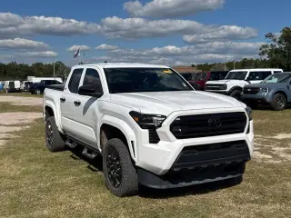 Toyota Tacoma 2024 4x4 SR 4dr Double Cab 5.0 ft SB 8A