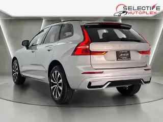 Volvo XC60 2024 AWD B5 Plus Dark Theme SUV de 4 puertas