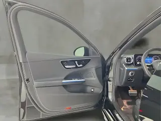 Mercedes-Benz Clase C 2023 C 300 Sedán de 4 puertas