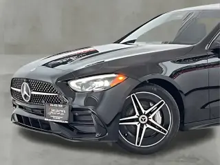 Mercedes-Benz Clase C 2023 C 300 Sedán de 4 puertas