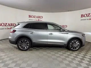 Lincoln Nautilus 2023 AWD Reserve 4dr SUV