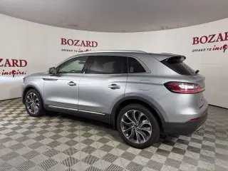 Lincoln Nautilus 2023 AWD Reserve 4dr SUV