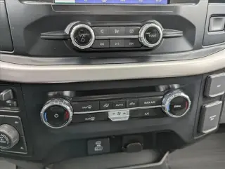 Ford F-150 2023 4x4 XLT puerta de 4 puertas SuperCrew 5.5 ft. SB