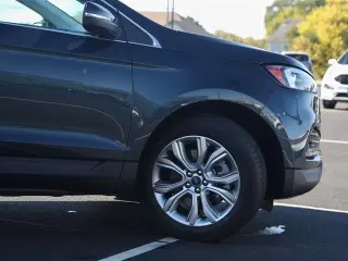 Ford Edge 2022 AWD Titanium 4dr Crossover