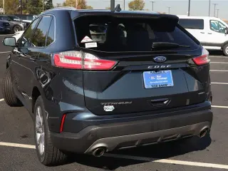 Ford Edge 2022 AWD Titanium 4dr Crossover