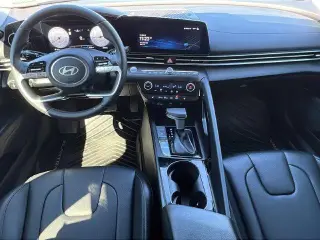 Hyundai ELANTRA 2024 Limited 4dr Sedán
