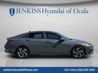 Hyundai ELANTRA 2024 Limited 4dr Sedán