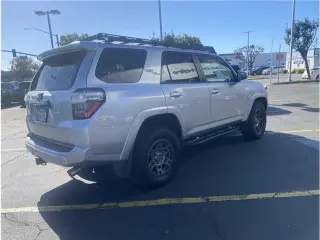 Toyota 4Runner 2020 4x4 SR5 4dr SUV