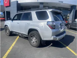 Toyota 4Runner 2020 4x4 SR5 4dr SUV