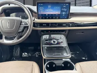 Lincoln Nautilus 2023 Reserve 4dr SUV