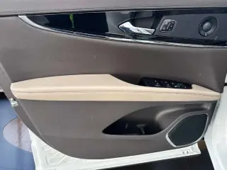 Lincoln Nautilus 2023 Reserve 4dr SUV