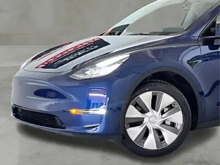 Tesla Model Y 2023 AWD 4dr Crossover