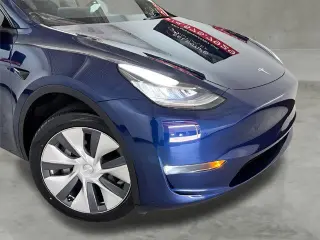 Tesla Model Y 2023 AWD 4dr Crossover