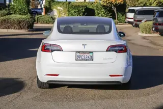 Tesla Model 3 2018 AWD largo alcance 4 puertas Fastback
