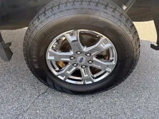 Ford F-150 2021 4x4 XLT 4p SuperCrew 5.5 ft. SB