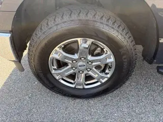 Ford F-150 2021 4x4 XLT 4p SuperCrew 5.5 ft. SB