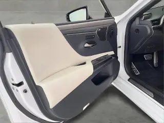Lexus ES 350 2021 F SPORT 4dr Sedán