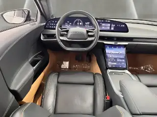 Lucid Air 2023 AWD Touring 4dr Sedán