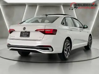 Volkswagen Jetta 2024 SEL 4dr Sedán