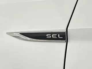 Volkswagen Jetta 2024 SEL 4dr Sedán