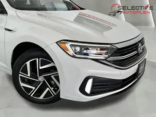 Volkswagen Jetta 2024 SEL 4dr Sedán