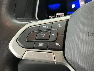 Volkswagen Jetta 2022 SE 4dr Sedán