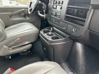 Chevrolet Express 2023 2500 Furgón de Carga 3 Puertas