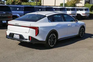 Kia K4 2025 GT-Line 4p Sedan