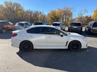 Subaru WRX Base 2016