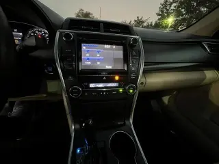 2017 Toyota Camry XLE Auto (Natl)