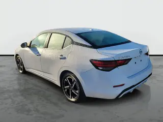 Nissan Sentra 2025 SV 4dr Sedán