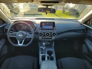 Nissan Sentra 2025 SV 4dr Sedán