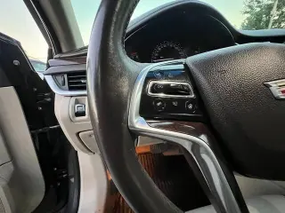 2017 Cadillac XTS 4dr Sdn Luxury FWD