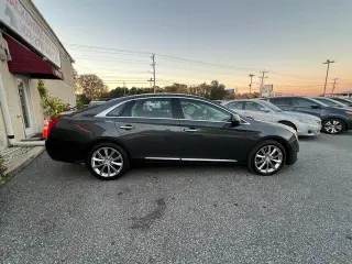 2017 Cadillac XTS 4dr Sdn Luxury FWD