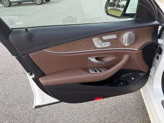 Clase E Mercedes-Benz 2023 E 350 4p Sedan
